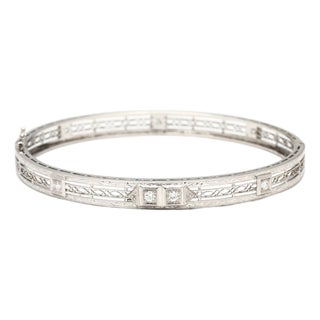 1910s Art Deco .30ctw Diamond Bangle Bracelet, 14k White Gold, Length 7 Inches For Sale