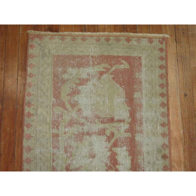 Early 20th Century Soft Pink Antique Oushak Runner For Sale - Image 5 of 6