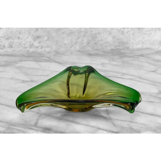 Mid-Century Modern Mid-Century Atomic Italian Murano Green Art Glass Centerpiece Bowl For Sale - Image 3 of 8