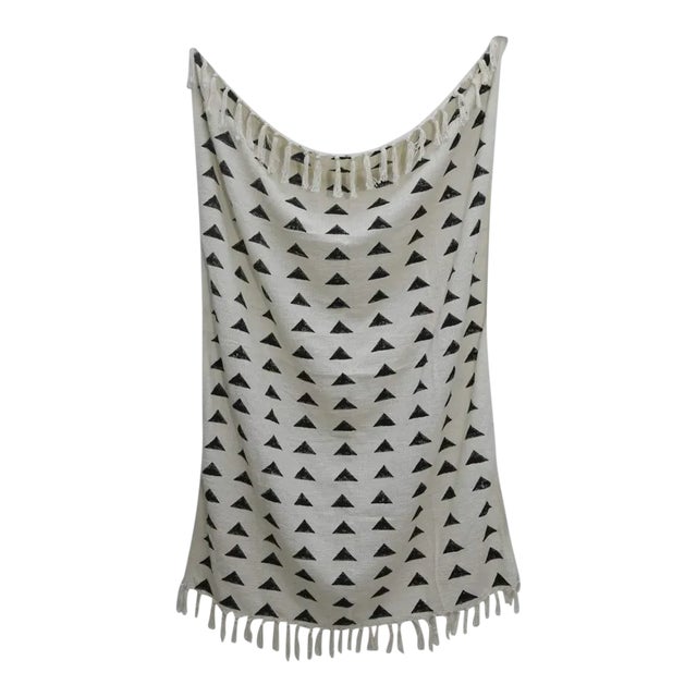Contemporary Cotton Handwoven Block Printed Throw Blanket For Sale