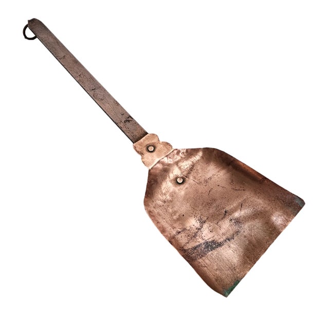 Antique Hand-Forged Copper & Iron Hearth Shovel (Circa 1880–1920) For Sale In San Francisco - Image 6 of 8