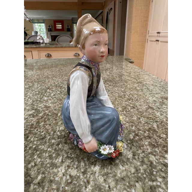 Pair of Early 1900s Royal Copenhagen Carl Martin-Henson Figurines of a Boy and Girl For Sale - Image 9 of 11