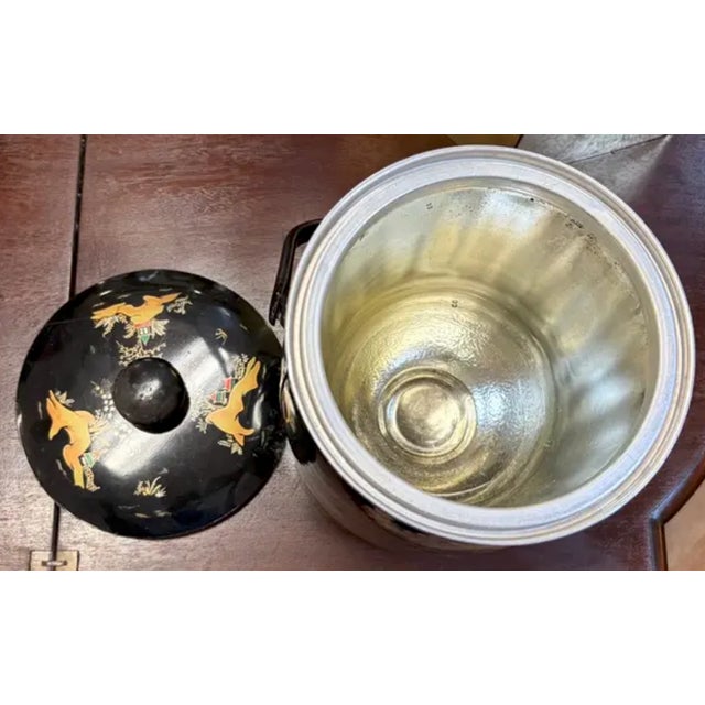 Early English Ice Caddy in the China Gardens Pattern - Ice Bucket by Baretware- Signed For Sale In New York - Image 6 of 8