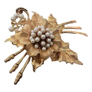 2000s Vintage Luxury Costume Jewelry Gilted Metal Italian Brooch For Sale