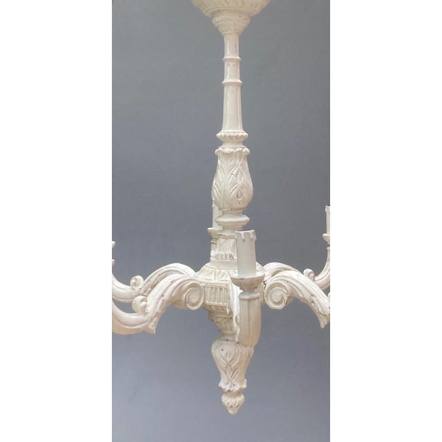 White Florence Chandelier in Wood, 1960s For Sale - Image 8 of 11