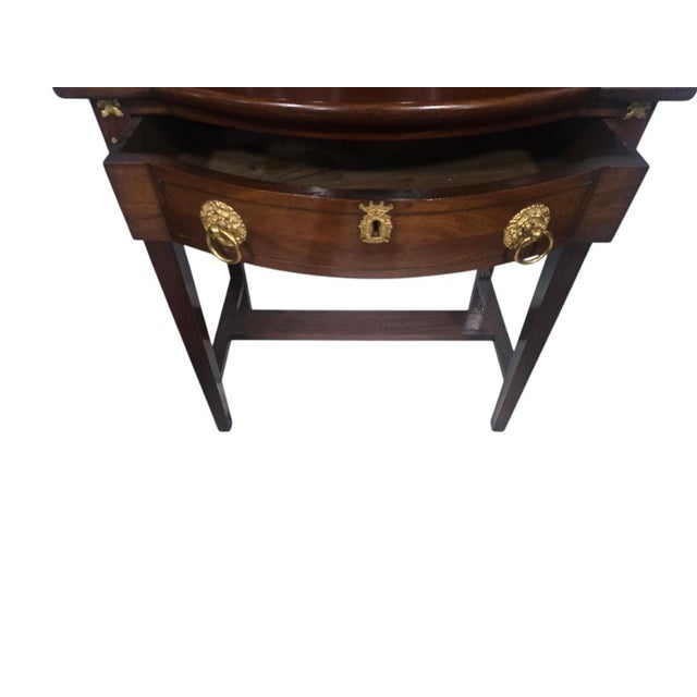 Vintage Federal Style Mahogany Lighted Vitrine Curio Cabinet For Sale - Image 4 of 11