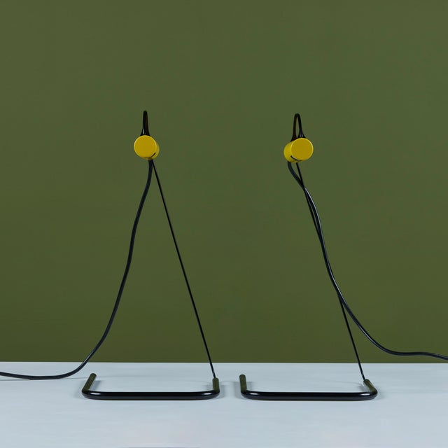 Metal Pair of Slalom Table Lamp by Vico Magistretti for Oluce For Sale - Image 7 of 12