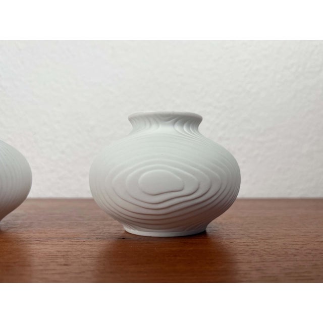 Vintage German White Porcelain Op Art Vases from Hutschenreuther, 1970s, Set of 2 For Sale - Image 9 of 15