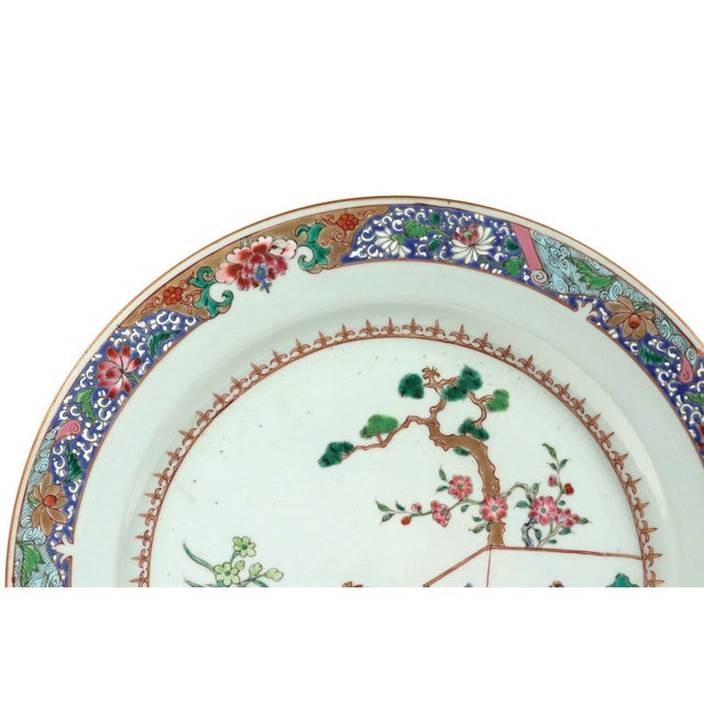 18th-Century Chinese Export Porcelain Famille Rose ‘Garden’ Dishes - a Pair For Sale - Image 9 of 18