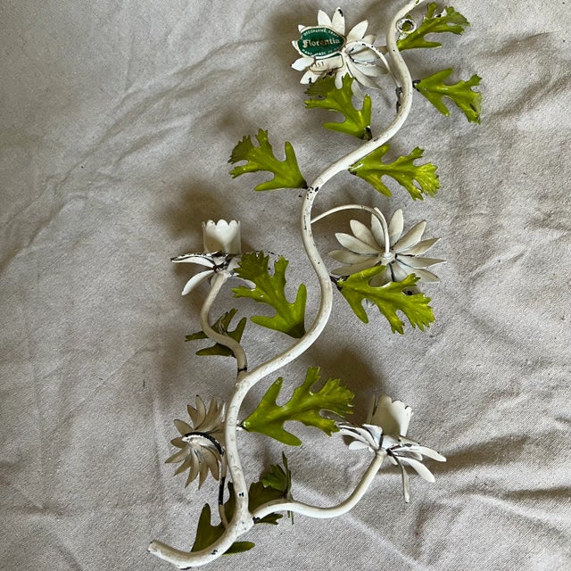 1950s Vintage Italian Floral Daisy Tole Wall Mounted Candle Holder For Sale - Image 5 of 8