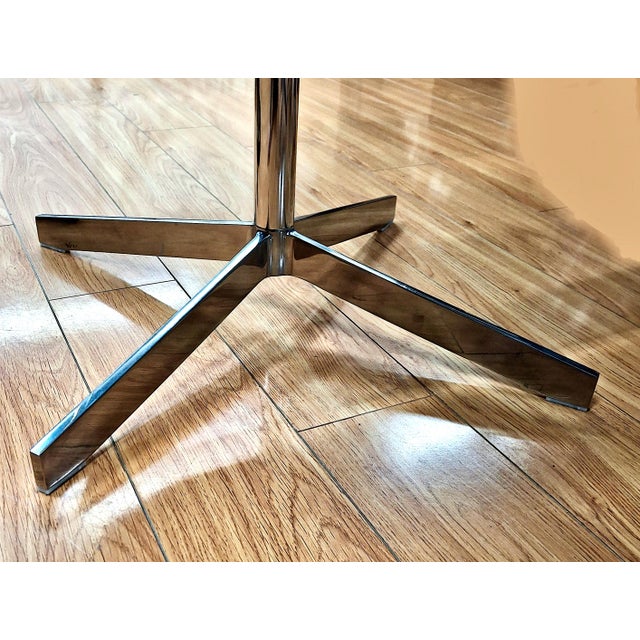 Set of Four B & B Italia 21st-Century “Tulip Sixty” Swivel Armchairs in Leather and Chrome For Sale - Image 14 of 17