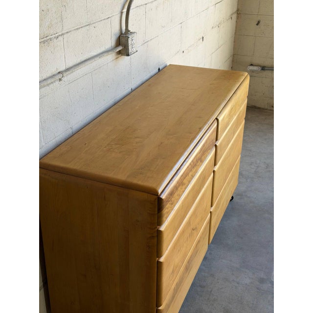 Brown Heywood Wakefield Stardust Maple 8 Drawer Storage Lowboy Dresser Mid-Century Modern 1950s For Sale - Image 8 of 10