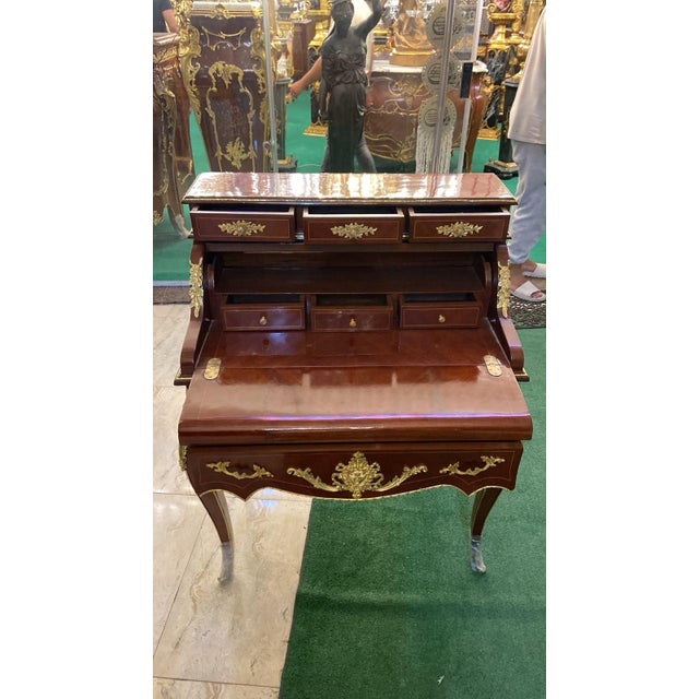 1960s French Louis XV Secretary Desk Hand-Painted Mahogany Bureau Plat 6 drawers Mahogany For Sale In Orlando - Image 6 of 6