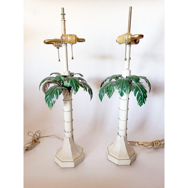 Tyndale Vintage Hollywood Regency Italian Palm Tree Tole Lamps, a Pair For Sale - Image 4 of 16
