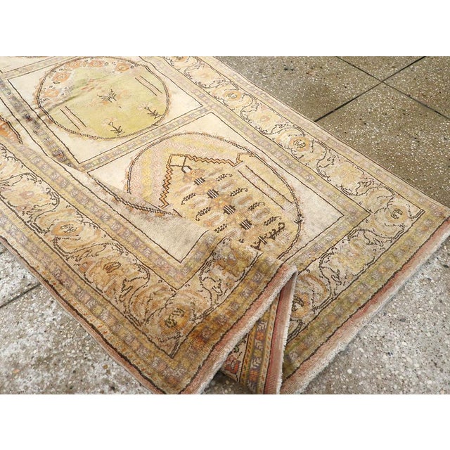 Galerie Shabab Collection Mid-20th Century Turkish Sivas Rug For Sale - Image 9 of 10