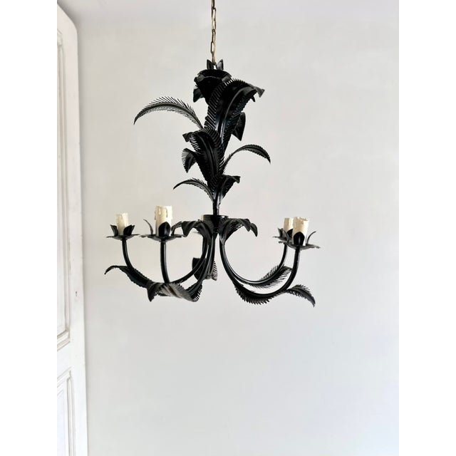 Vintage French Black Tole Chandelier, 1960s, in Very Good conditions. Designed 1960 to 1969 Up to 250V (Europe/UK...