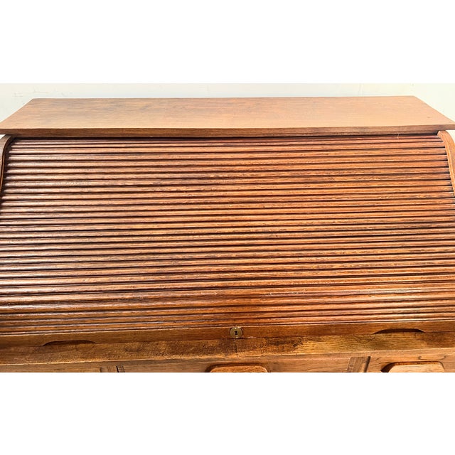 American Desk in Oak, 1930 For Sale - Image 10 of 18