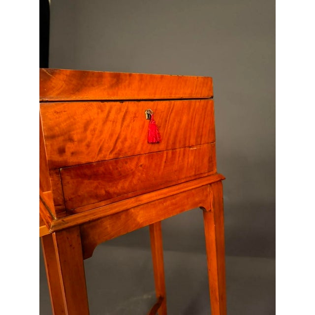 Rare English Louis XV Style Satinwood Vanity Case on Stand With Mirror, Circa 1880 For Sale - Image 15 of 18