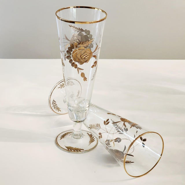 Champagne Flute - Footed Pilsner Set of 10 Gold Encrusted Rose-Vine Pattern Circa 1960s Hand blown crystal glassware of...