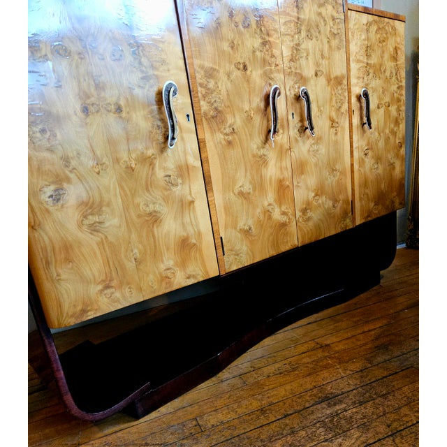 1930s English Art Deco Bar Cocktail Cabinet Attributed to Harry & Lou Epstein For Sale - Image 10 of 11