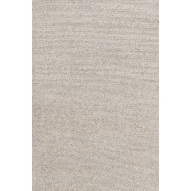 Rug & Kilim Rug & Kilim’s Oversized Contemporary Textural Solid Rug in Ivory Tones For Sale - Image 4 of 8