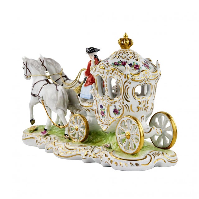 20th Century Romantic Porcelain Composition with Carriage from Dresden For Sale - Image 6 of 9