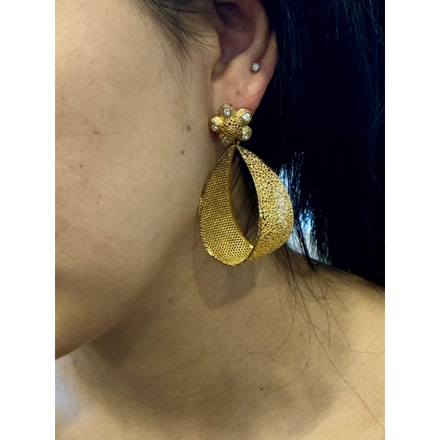 Vintage 21 Kt Yellow Gold 12.8 Gm Dangling Earrings With Diamonds, 2.2 Inch Long For Sale - Image 13 of 18