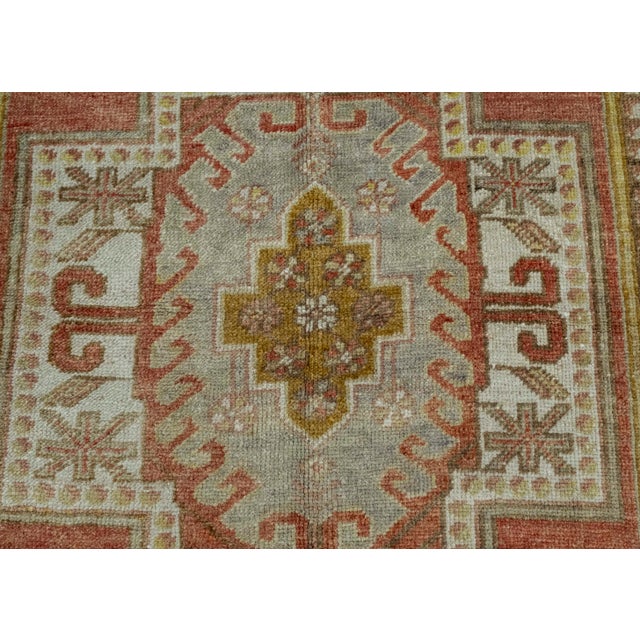 Early 21st Century Turkish Vintage Rug 3'6" x 5' #16073 For Sale - Image 5 of 8