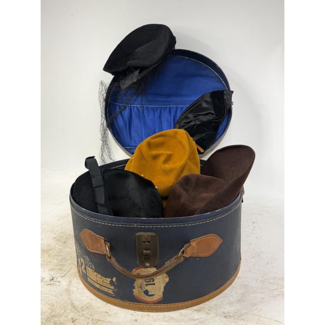 Antique Hat Box in Blue-Lined Cardboard and Leather, 1890s For Sale - Image 14 of 16