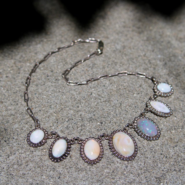 1930s Retro Taxco 980 Silver Graduated Opal Cabochon Necklace For Sale In Los Angeles - Image 6 of 9