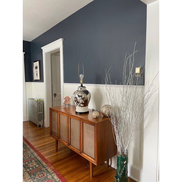 Glass Mid Century Chinoiserie Mercury Glass Ginger Jar Lamp For Sale - Image 7 of 9