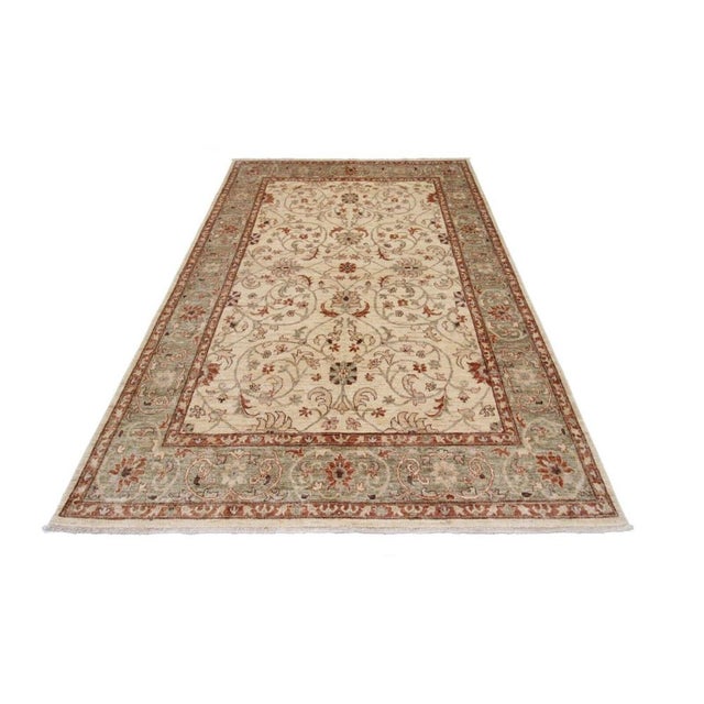 Middle Eastern Hand-Knotted Rug For Sale - Image 5 of 10