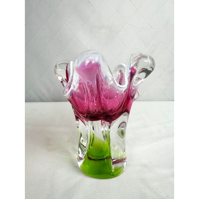 A visually captivating and beautiful art glass bowl, designed by Czech glass artist Josef Hospodka, is a timeless piece of...