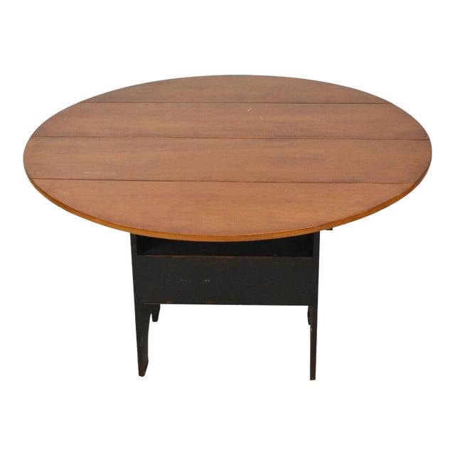 Portsmouth Round Shoefoot Hutch Table Bench Made David T. Smith Ohio