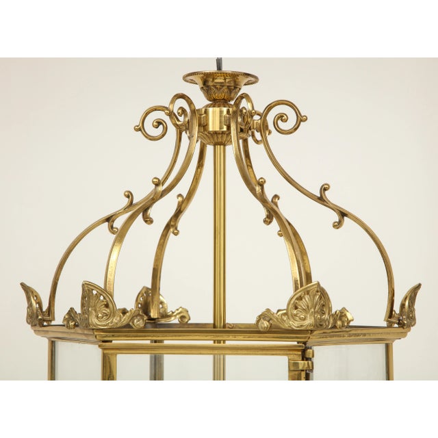 Mid 20th Century Regency Style Gold-Lacquered Brass Hall Lantern For Sale - Image 5 of 12