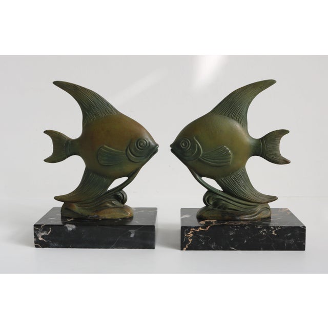 Antique Art Deco French Bookends Angelfish in Black Marble Spelter Moonfish, 1925, Set of 2 For Sale - Image 3 of 10
