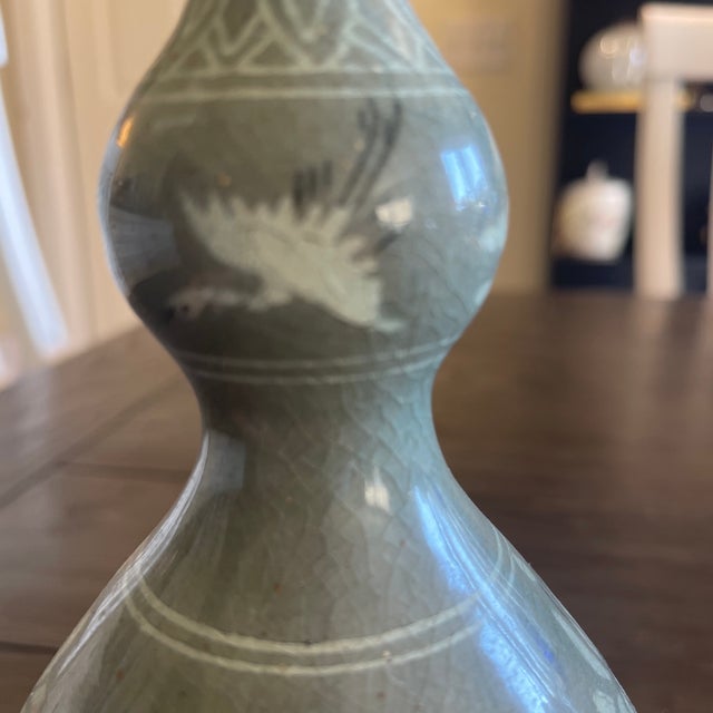 1970s Mid-Century Studio Celadon Double-Gourd Vase With Inlaid Lotus and Medieval Seal Mark For Sale - Image 9 of 12