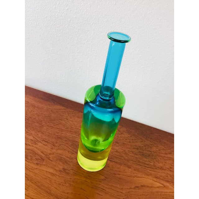 Murano Vintage Mid-Century Modern Murano Art Glass Cenedese Style Sommerso Vase Vessel For Sale - Image 4 of 7