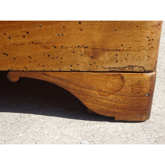 Louis-Philippe Walnut Chest of Drawers, 1850s For Sale - Image 11 of 18