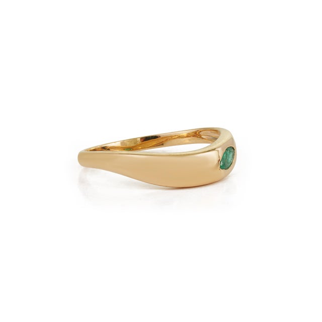 Metal 14k Gold Modern Sculptural Marquise Natural Emerald Wavy Band Ring Size 4 For Sale - Image 7 of 15