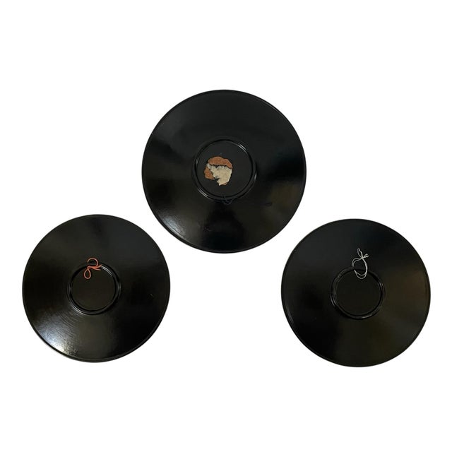 Mid 20th Century 3 Vintage Hand Painted Oil/Wood Wall Hanging Floral Plates Made in the Ussr. For Sale - Image 5 of 6