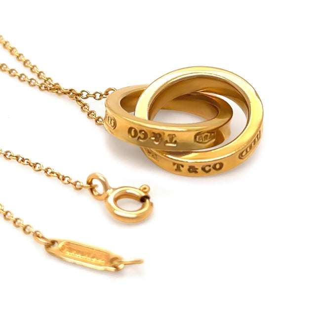 Tiffany & Co. 18ct Yellow Gold Interlocking Circles Pendant Necklace 7.06g For Sale - Image 6 of 9