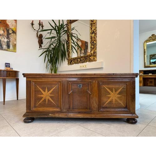 Original Authentic Baroque Chest, Walnut, Martketerien. Dimensions: Height x Width x Depth 64 x 148 x 64 cm. Authentic...