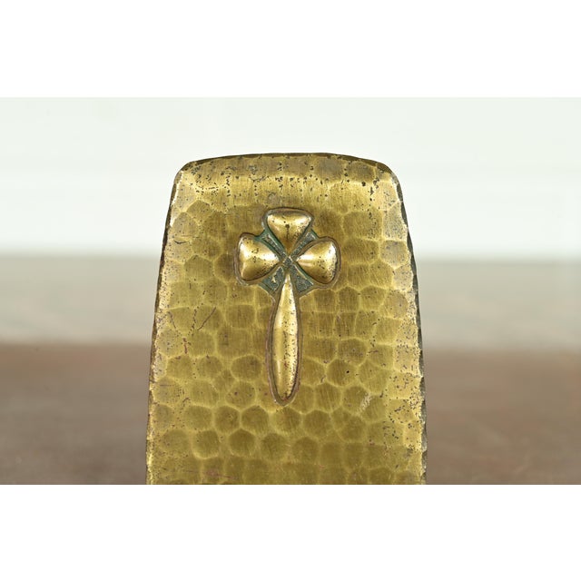 1920s Roycroft Arts & Crafts Hammered Brass Over Copper Bookend, Circa 1920s For Sale - Image 5 of 13