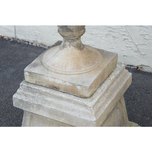Late 20th Century Pair Of Neoclassical Style Cast Stone Garden Urns On Pedestals For Sale - Image 9 of 16