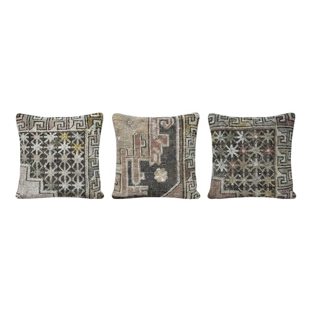 Turkish Wool Rug Pillow Cover 20'' X 20'' - Set of Three For Sale