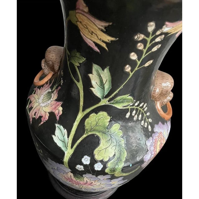 Chinoiserie Vintage Black Floral Chinoiserie Lamp With Leopard Like Foo Dog Accents For Sale - Image 3 of 8