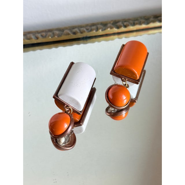 Vintage 1960s Mod Geometric Clip on Earrings Orange White, Attributed to Pierre Cardin, A Pair For Sale In New York - Image 6 of 12