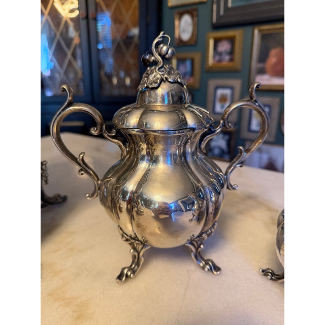 Silver Vintage Reed & Barton "Winthrop" 1795 Silverplate Tea & Coffee Service With Working Tilting Kettle-on-Stand - Set of 4 For Sale - Image 8 of 18
