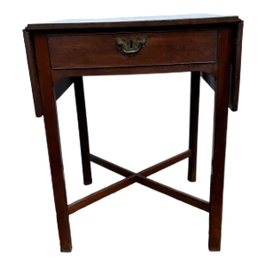 English Pembroke Drop Leaf Side Table With With X-Stretcher